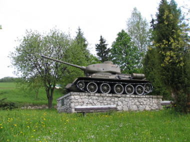 Army tank near Palota